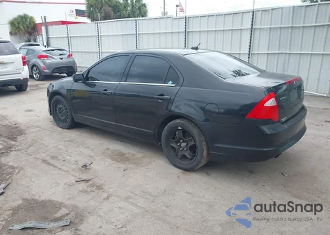 2010 Ford Fusion Se z USA, uszkodzony, nr VIN 3FAHP0HG5AR191809